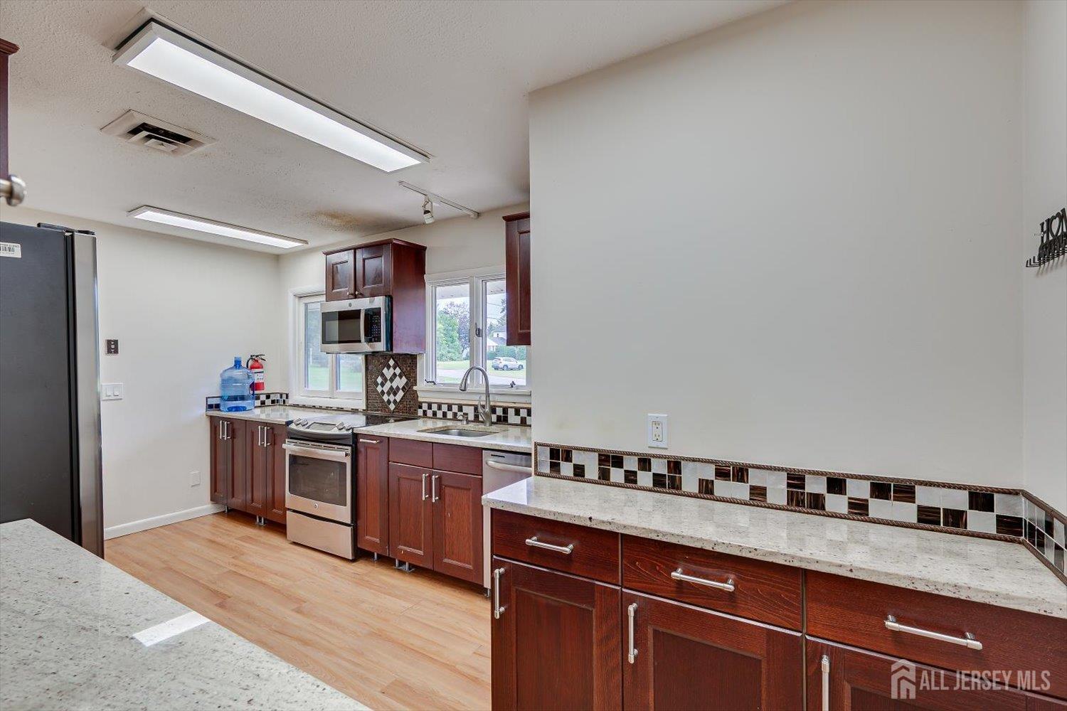 93 Conover Road West Windsor NJ 08550