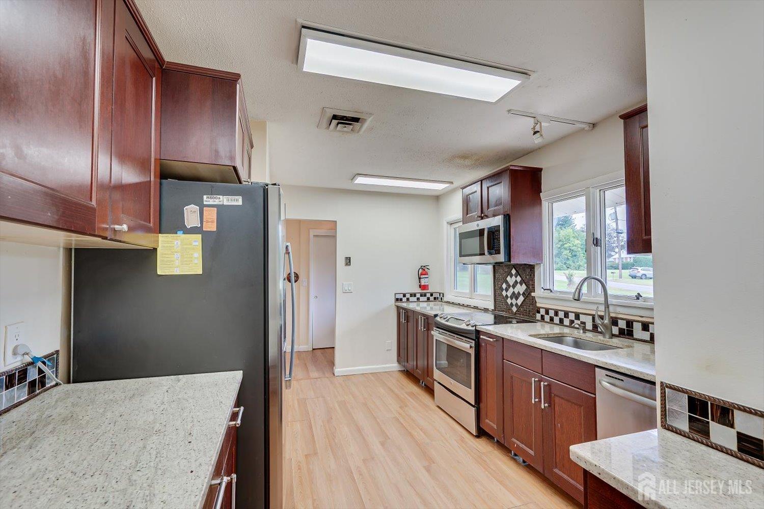 93 Conover Road West Windsor NJ 08550