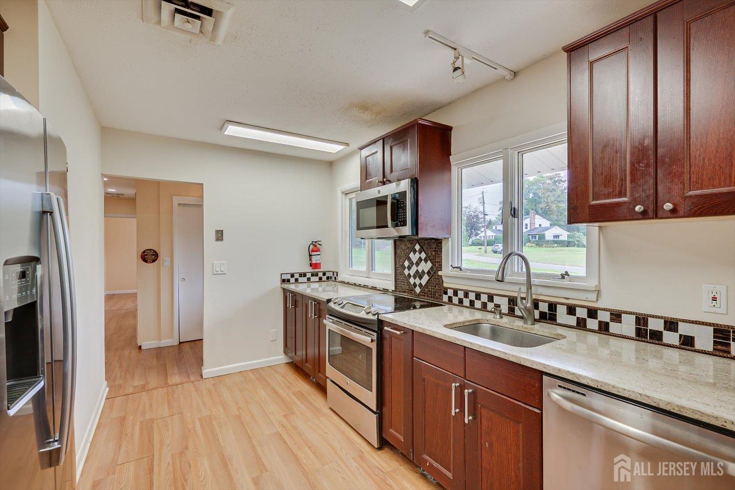 93 Conover Road West Windsor NJ 08550