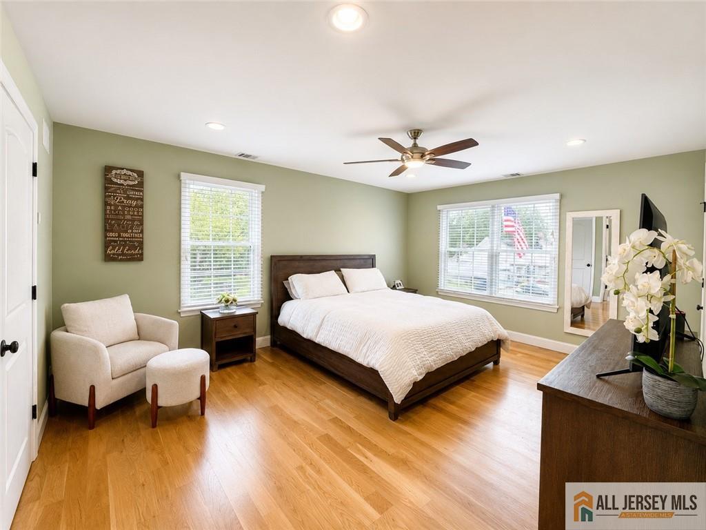 8 Tanglewood Lane Colonia NJ 07067