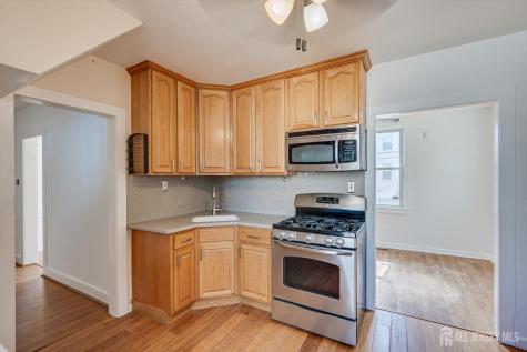 285 Durham Avenue Metuchen NJ 08840