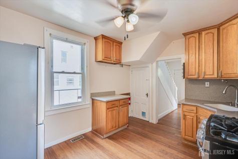 285 Durham Avenue Metuchen NJ 08840