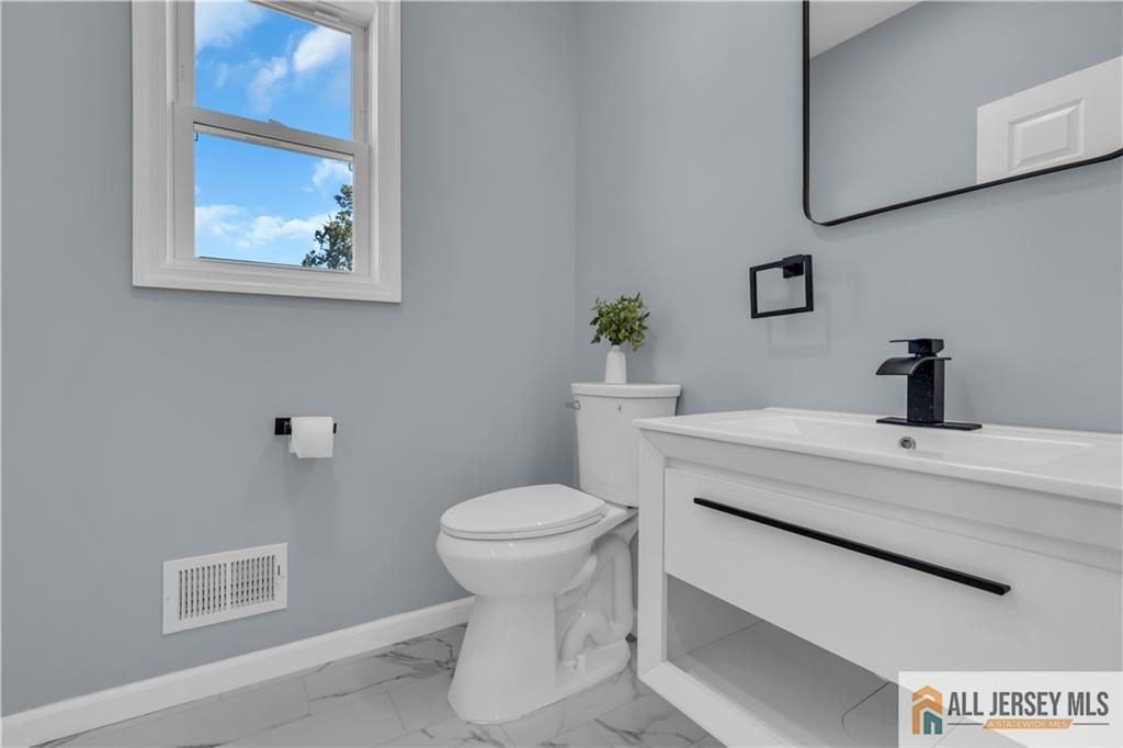 77 Elm Street Spotswood NJ 08884
