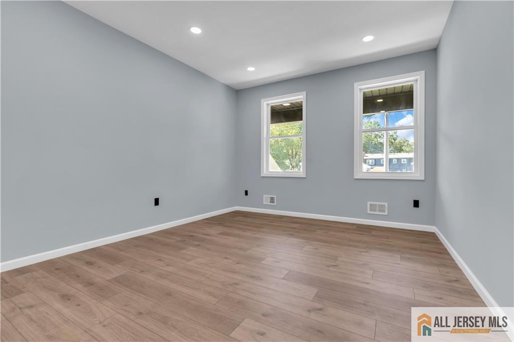 77 Elm Street Spotswood NJ 08884