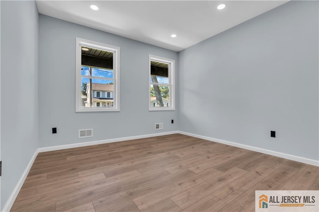 77 Elm Street Spotswood NJ 08884