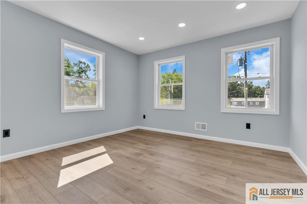 77 Elm Street Spotswood NJ 08884