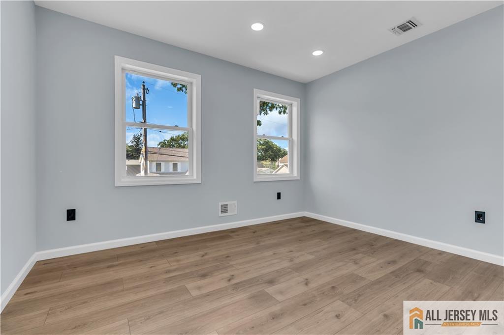 77 Elm Street Spotswood NJ 08884