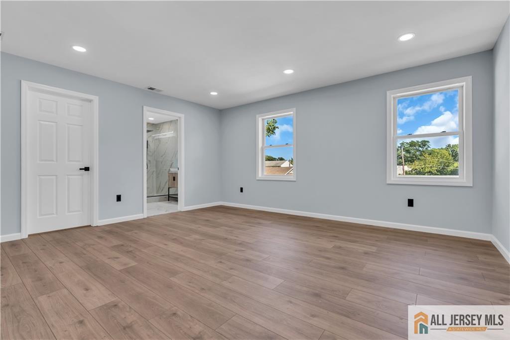 77 Elm Street Spotswood NJ 08884