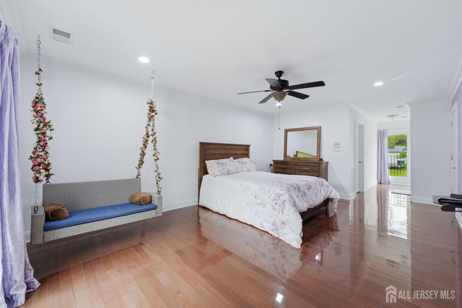 3945 Park Avenue Edison NJ 08820