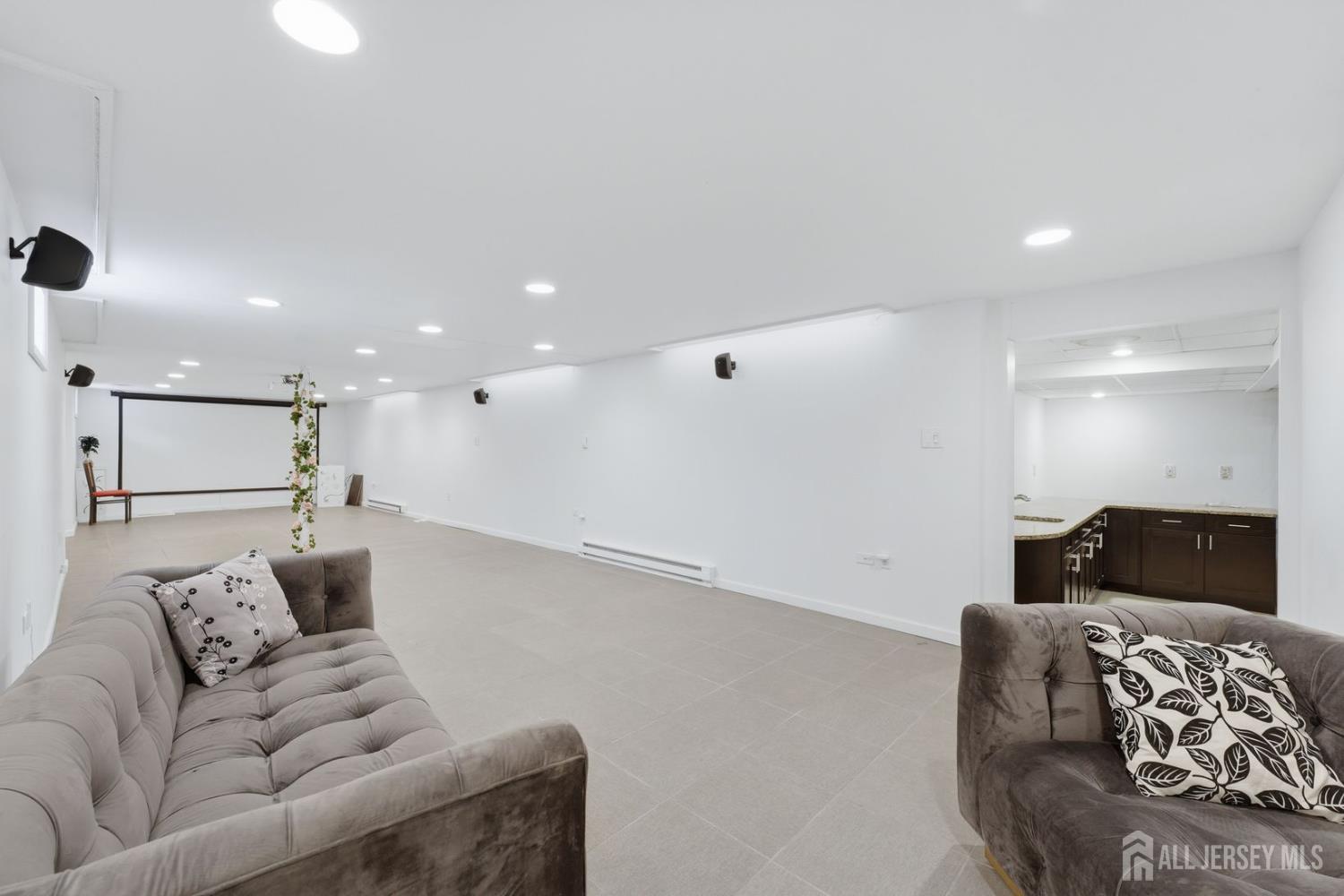3945 Park Avenue Edison NJ 08820