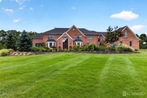 10 Maacka Drive Holmdel NJ 07733