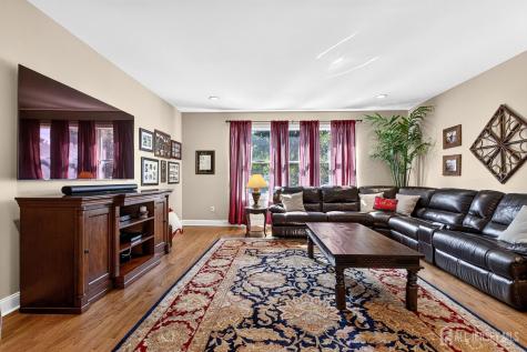 10 Maacka Drive Holmdel NJ 07733