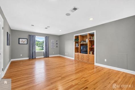 10 Maacka Drive Holmdel NJ 07733