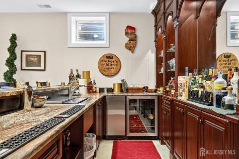 10 Maacka Drive Holmdel NJ 07733