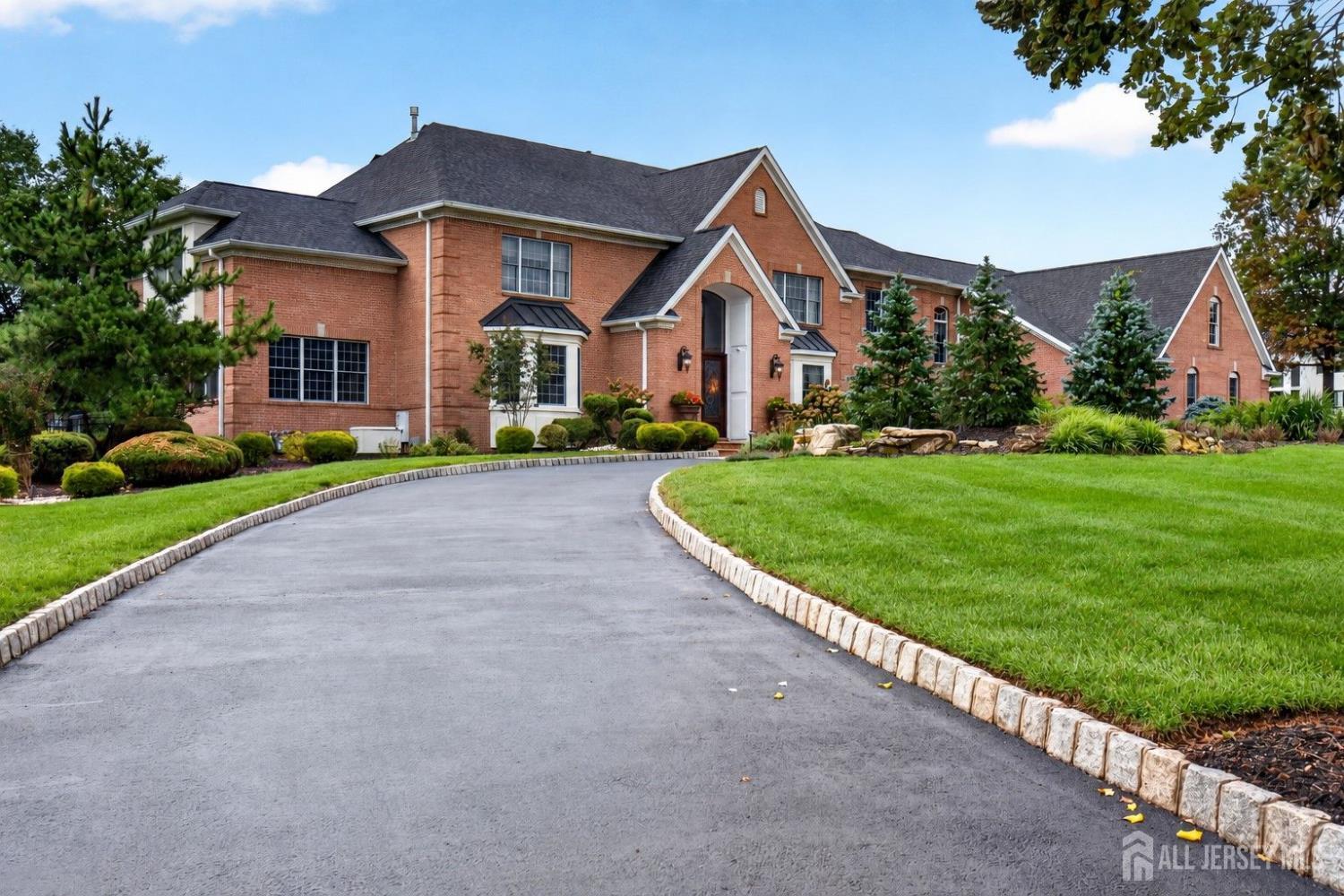 10 Maacka Drive Holmdel NJ 07733