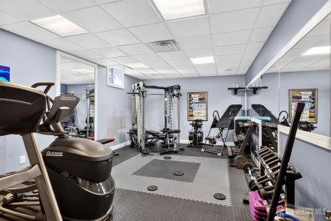 10 Maacka Drive Holmdel NJ 07733