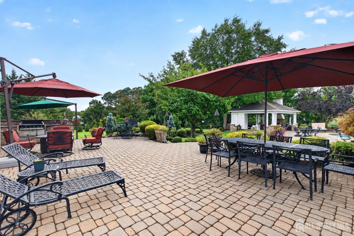 10 Maacka Drive Holmdel NJ 07733