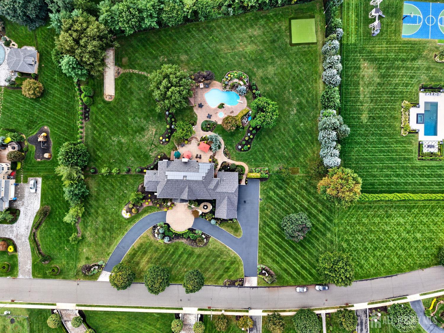 10 Maacka Drive Holmdel NJ 07733