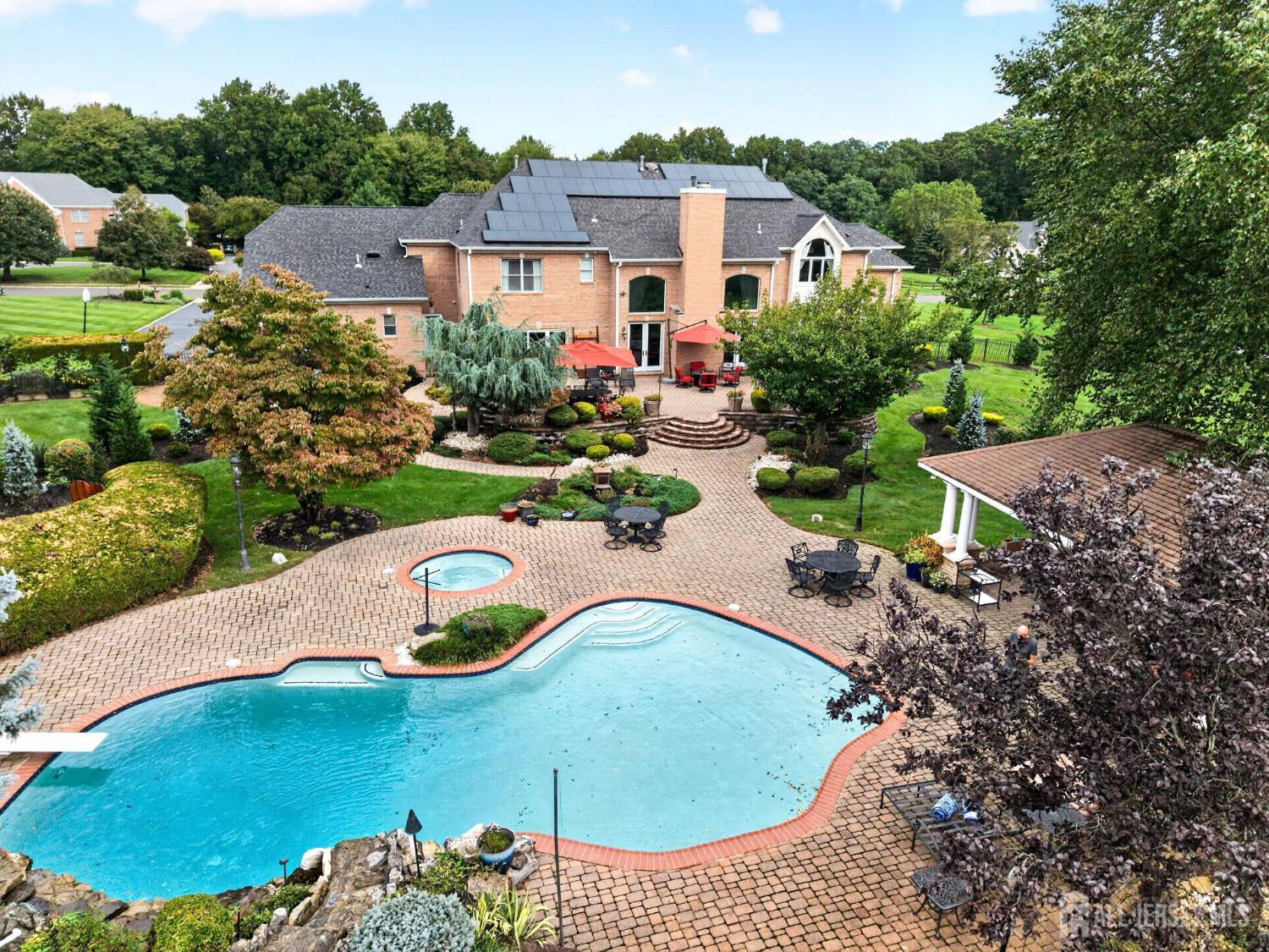 10 Maacka Drive Holmdel NJ 07733