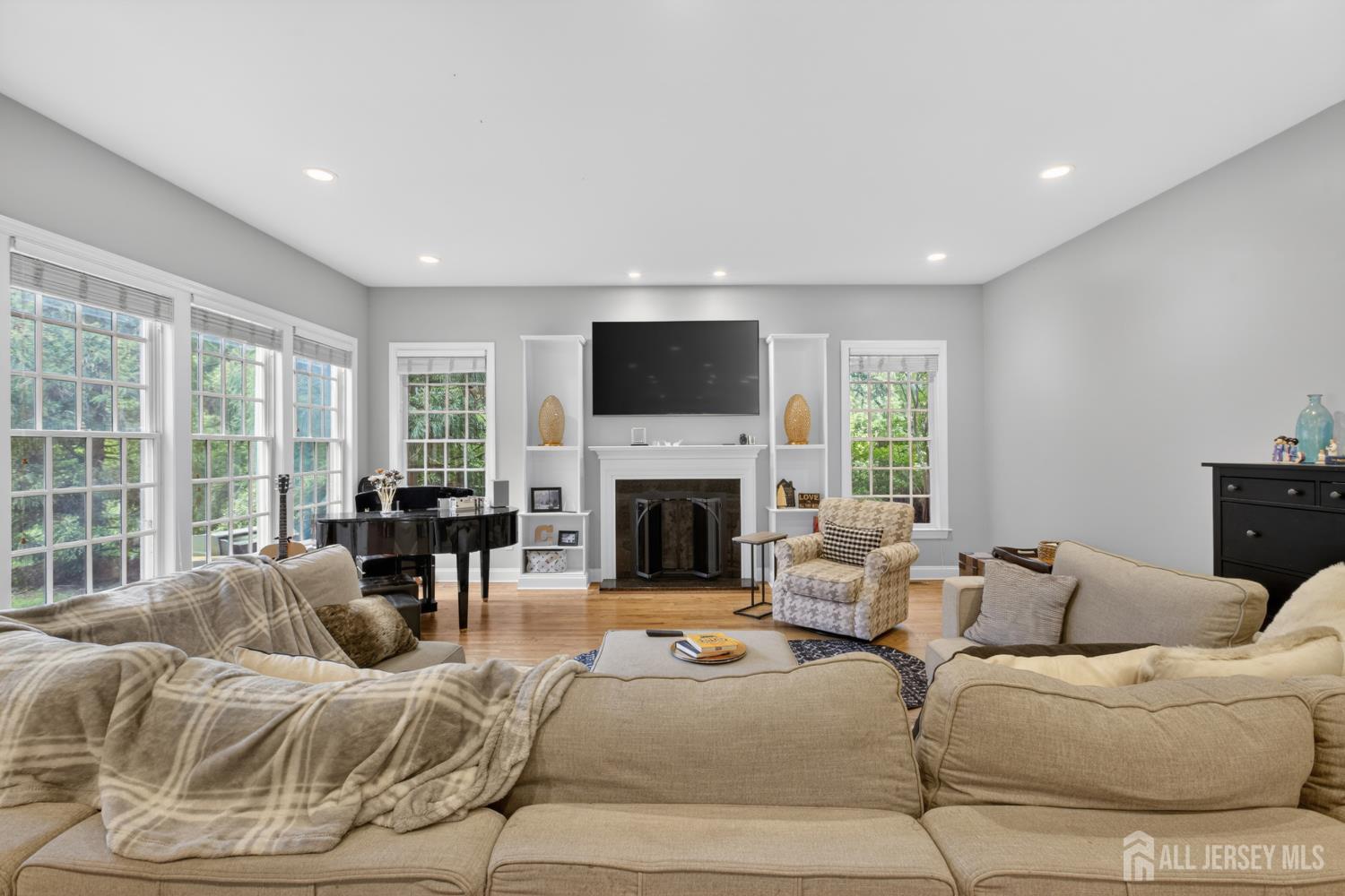 32 Liedtke Drive Cranbury NJ 08512