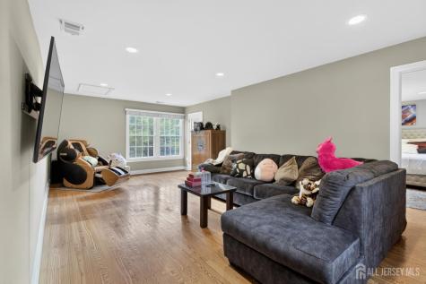 32 Liedtke Drive Cranbury NJ 08512