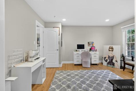 32 Liedtke Drive Cranbury NJ 08512
