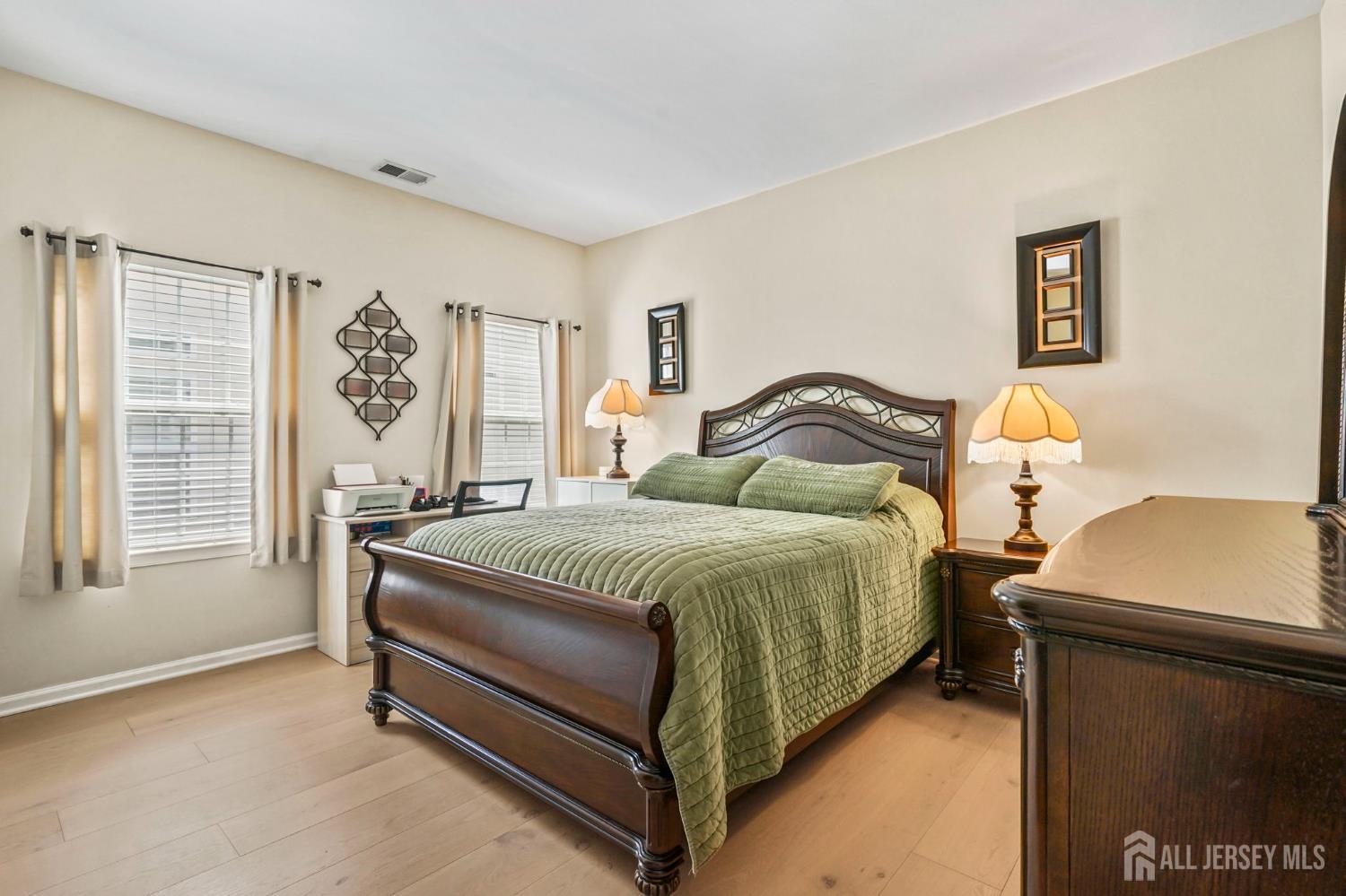 37 Vineyard Court Monroe NJ 08831