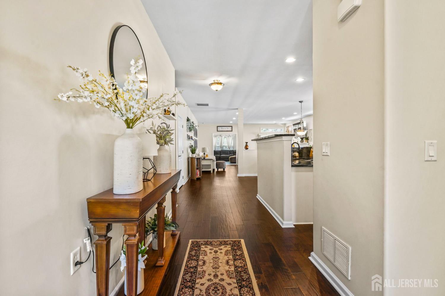 37 Vineyard Court Monroe NJ 08831