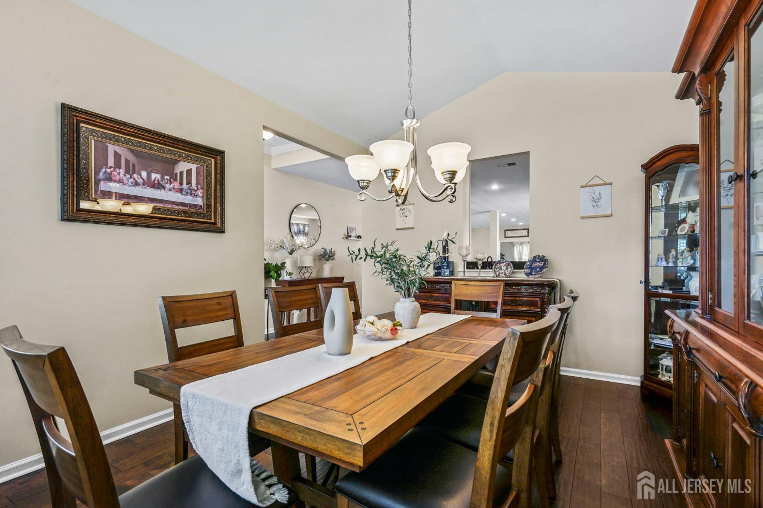 37 Vineyard Court Monroe NJ 08831