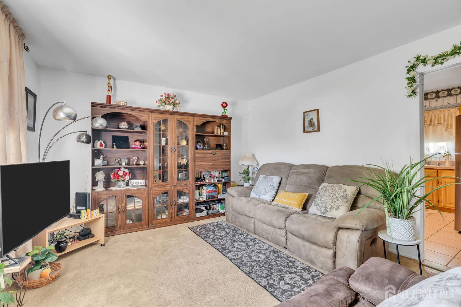 12 Emma Place Piscataway NJ 08854