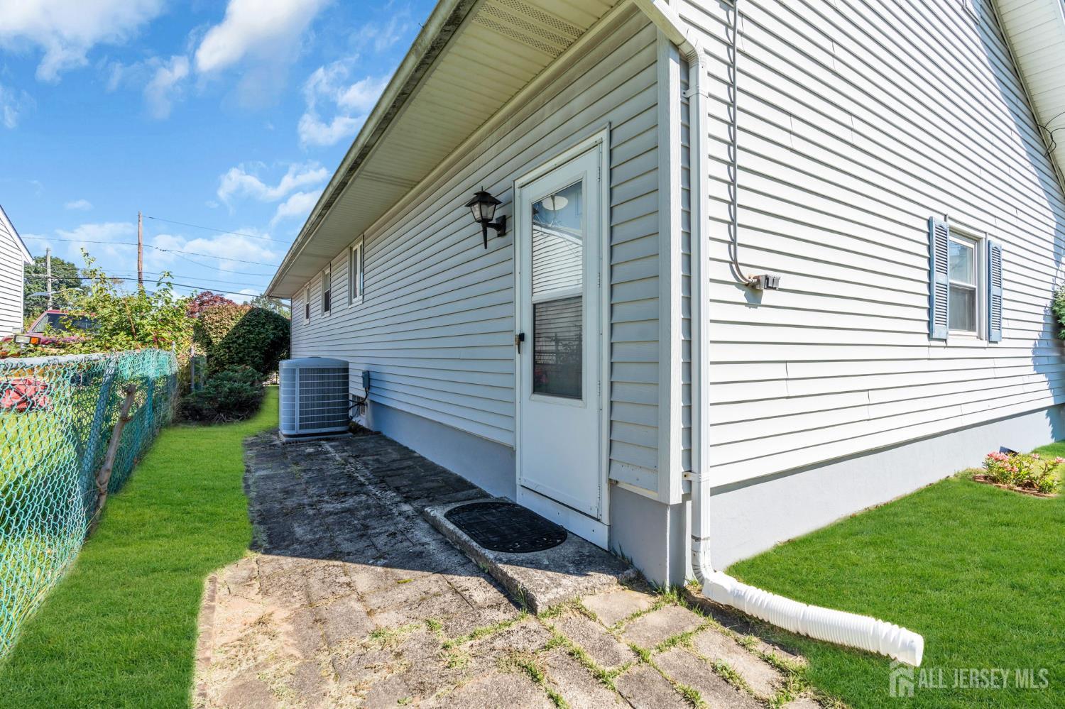 12 Emma Place Piscataway NJ 08854