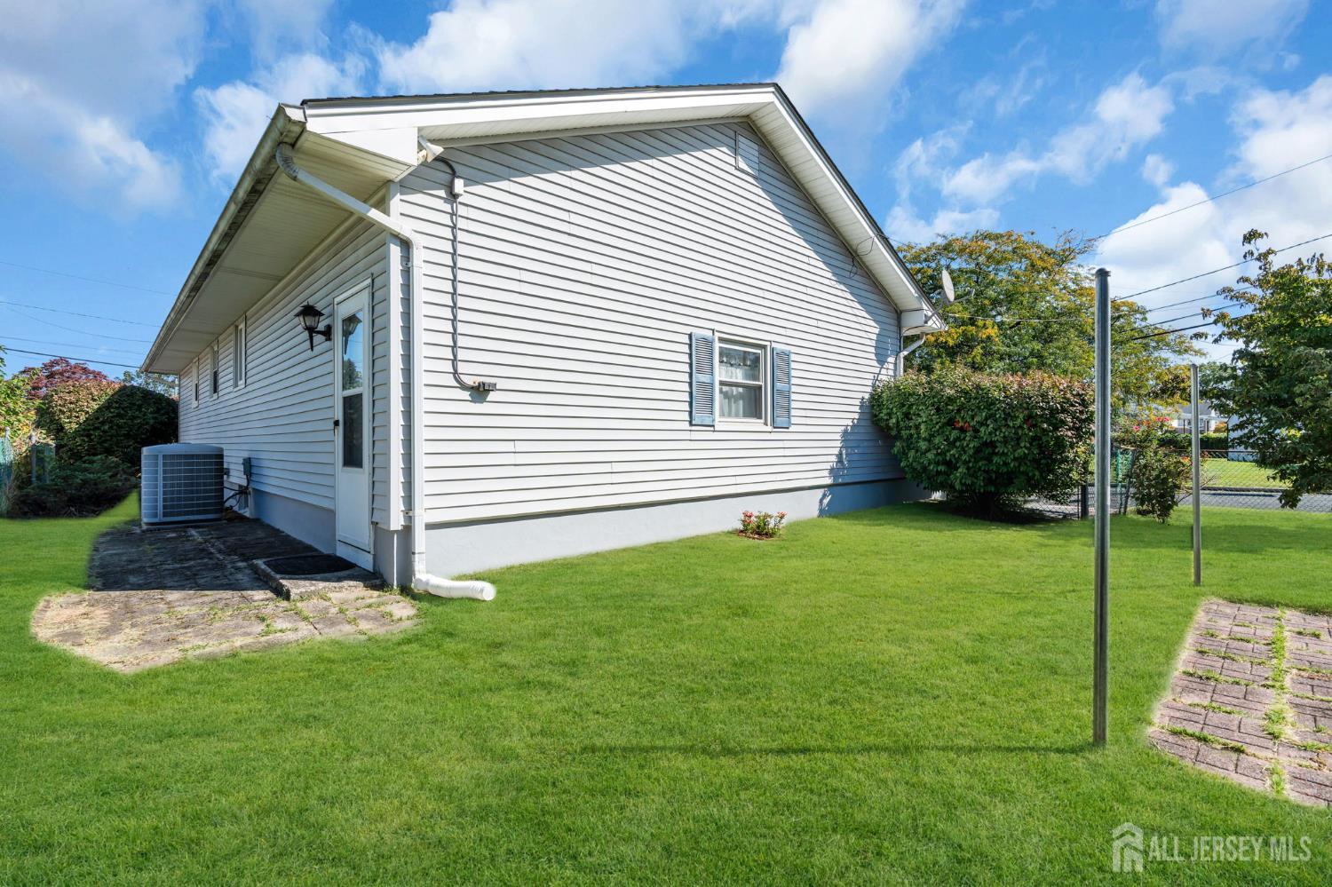 12 Emma Place Piscataway NJ 08854