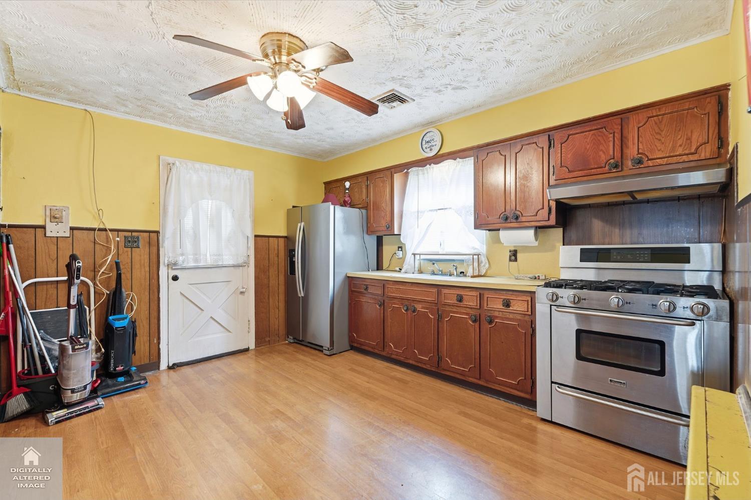 493 S Park Drive S Perth Amboy NJ 08861