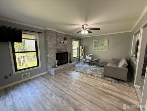 9 Hoffman Court East Brunswick NJ 08816