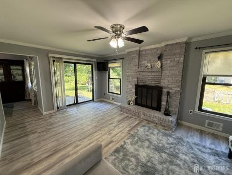 9 Hoffman Court East Brunswick NJ 08816