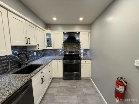 9 Hoffman Court East Brunswick NJ 08816