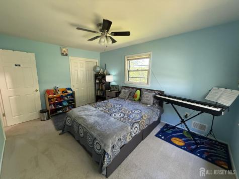 9 Hoffman Court East Brunswick NJ 08816