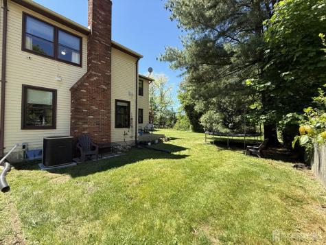 9 Hoffman Court East Brunswick NJ 08816