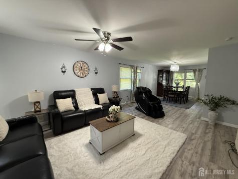 9 Hoffman Court East Brunswick NJ 08816