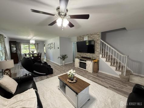 9 Hoffman Court East Brunswick NJ 08816
