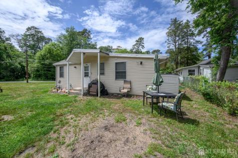 204 E Lakeshore Drive E Pemberton Twp NJ 08015