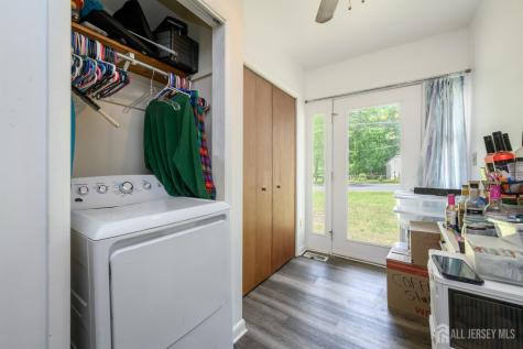 204 E Lakeshore Drive E Pemberton Twp NJ 08015