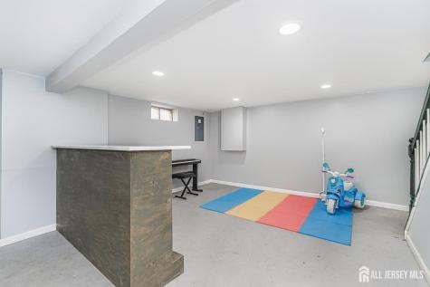 47 Willry Street Woodbridge Proper NJ 07095