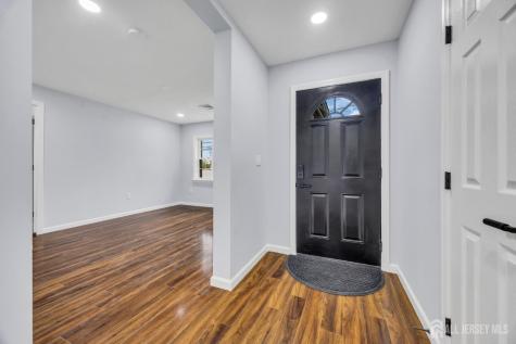 456 Girard Avenue Franklin Twsp NJ 08873