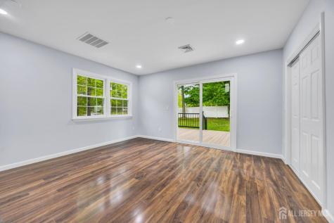 456 Girard Avenue Franklin Twsp NJ 08873