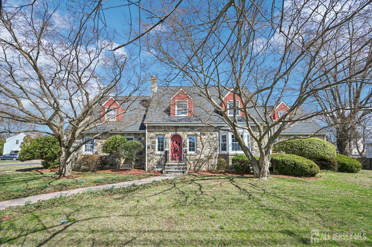 644 Parkway Avenue Ewing NJ 08618