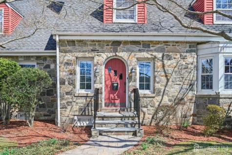 644 Parkway Avenue Ewing NJ 08618