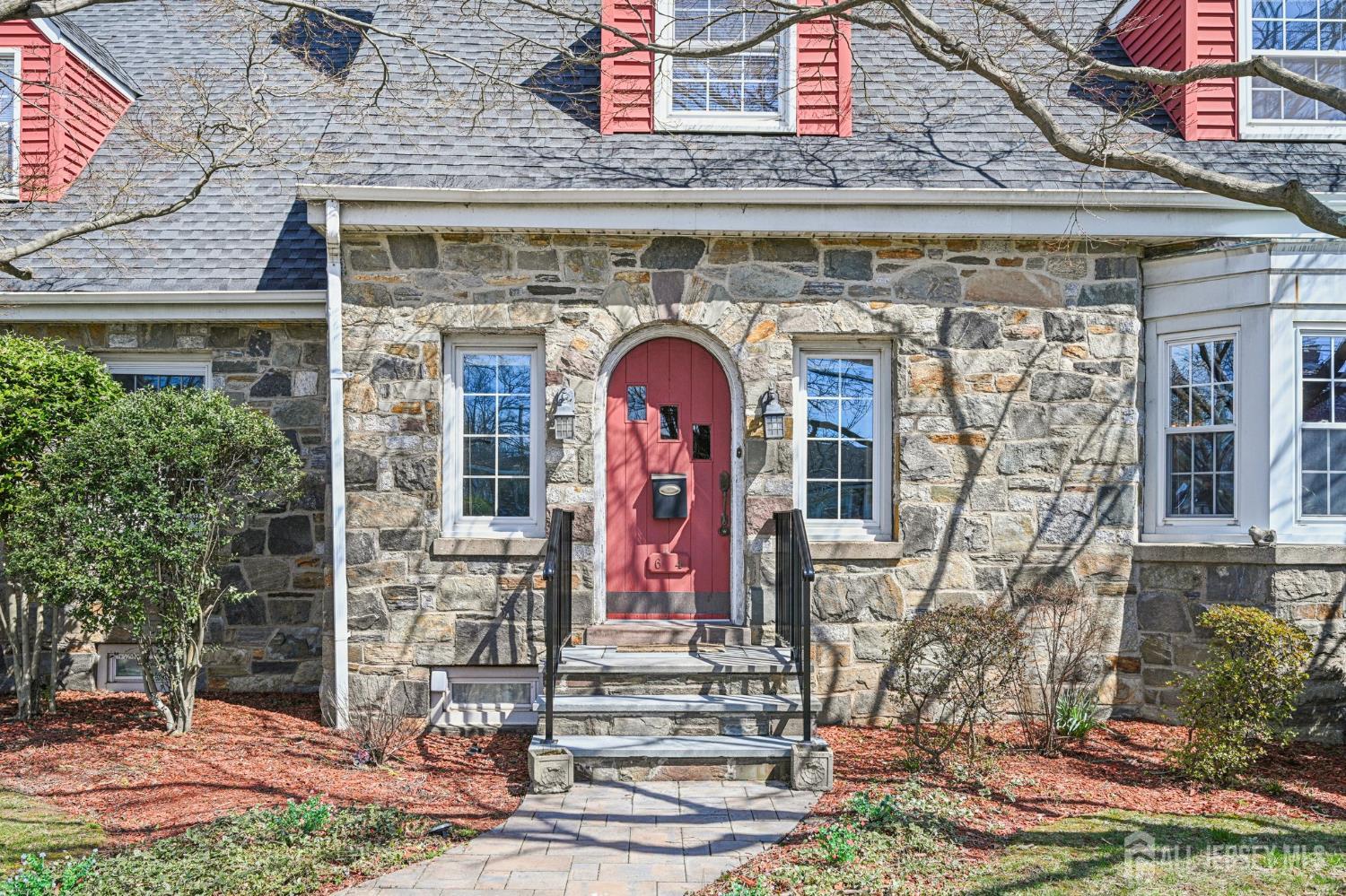 644 Parkway Avenue Ewing NJ 08618