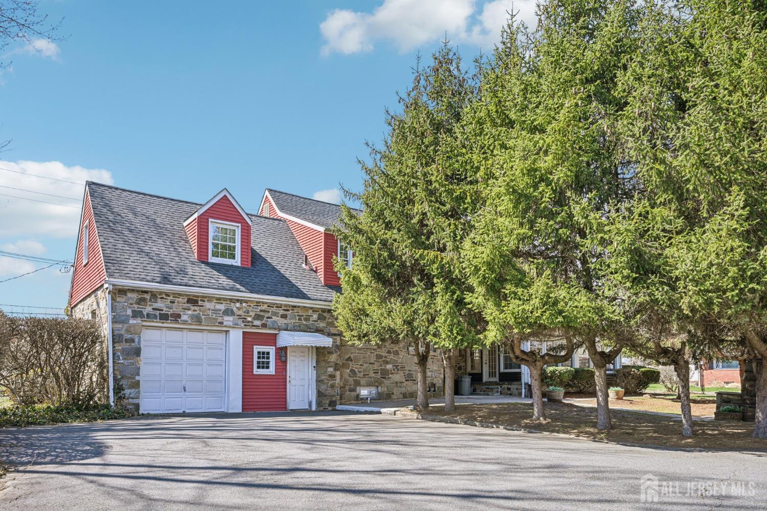 644 Parkway Avenue Ewing NJ 08618