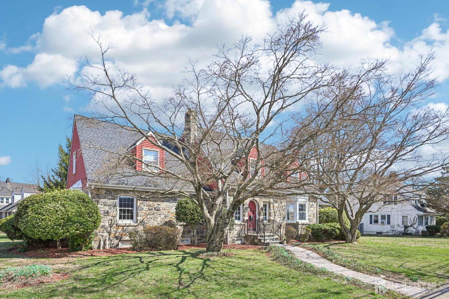644 Parkway Avenue Ewing NJ 08618